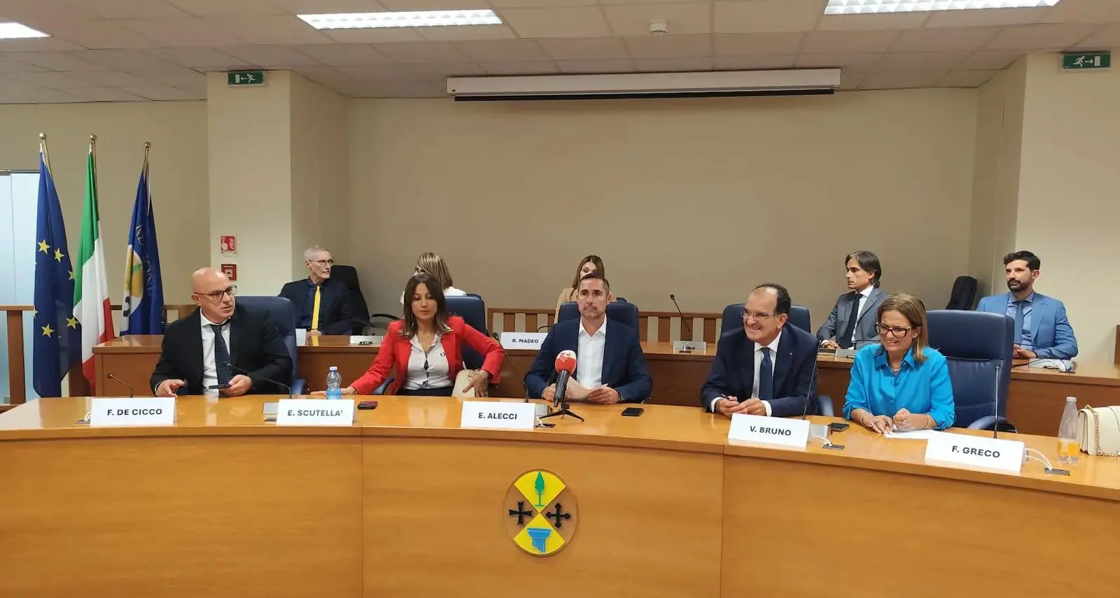 Trasporto pubblico locale in Calabria, l’opposizione regionale attacca Occhiuto: «Basta scorciatoie e giochetti»\n