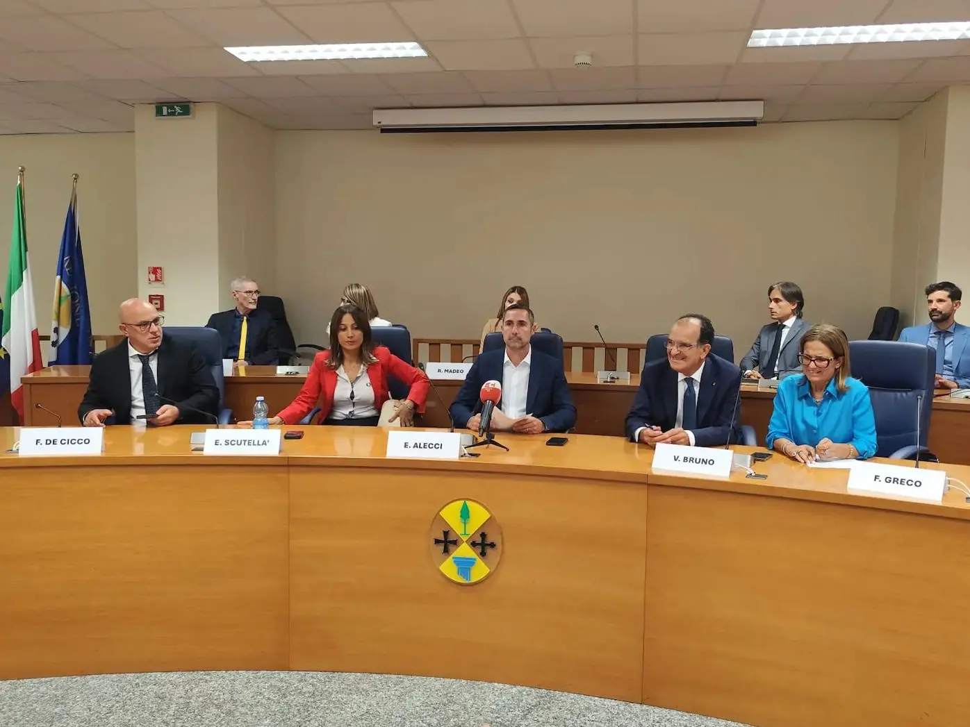 Trasporto pubblico locale in Calabria, l’opposizione regionale attacca Occhiuto: «Basta scorciatoie e giochetti»
