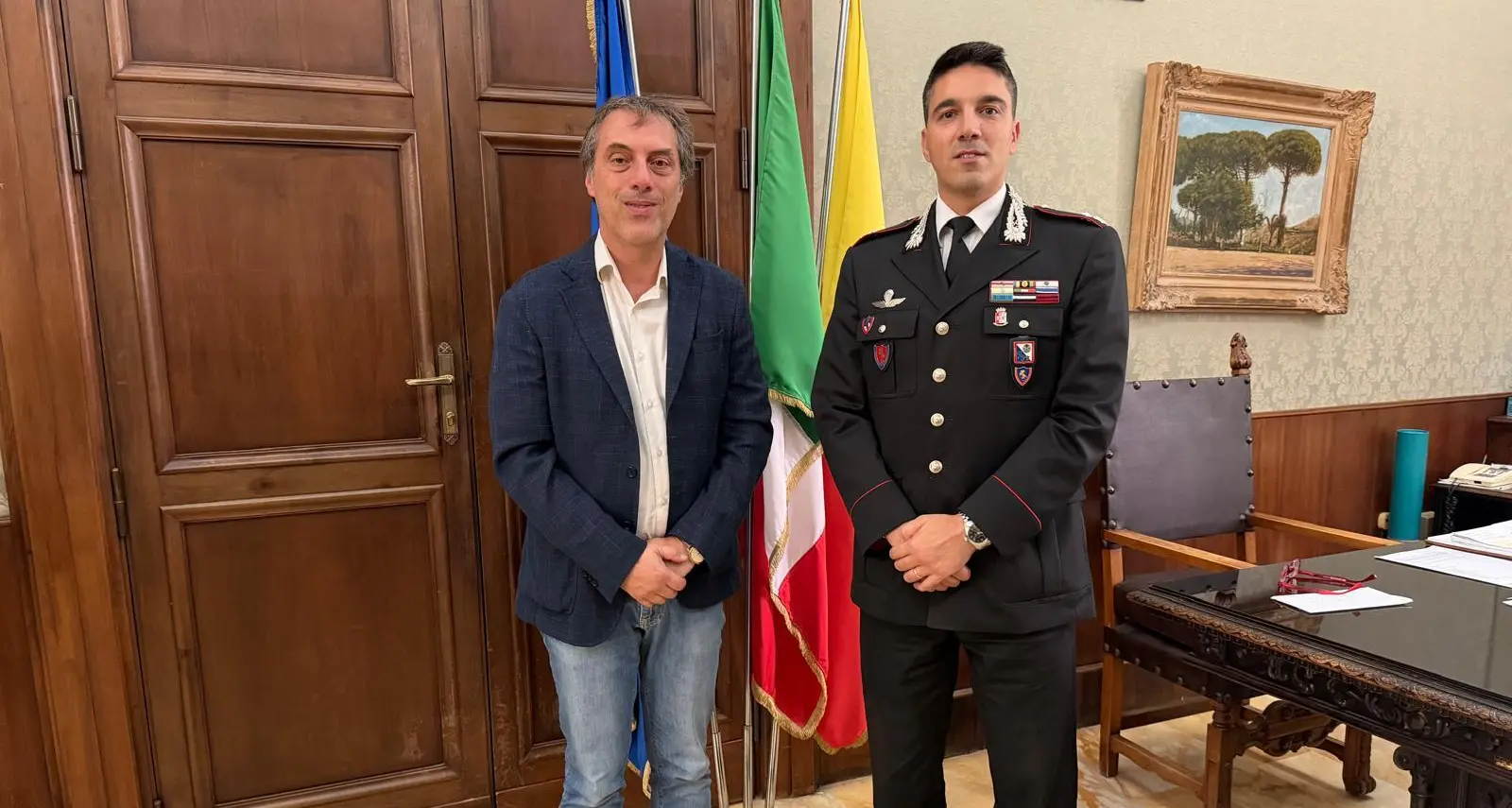 Palazzo De Nobili, il sindaco Fiorita riceve\u00A0il nuovo Comandante della Compagnia Carabinieri di Catanzaro Cataldo\n