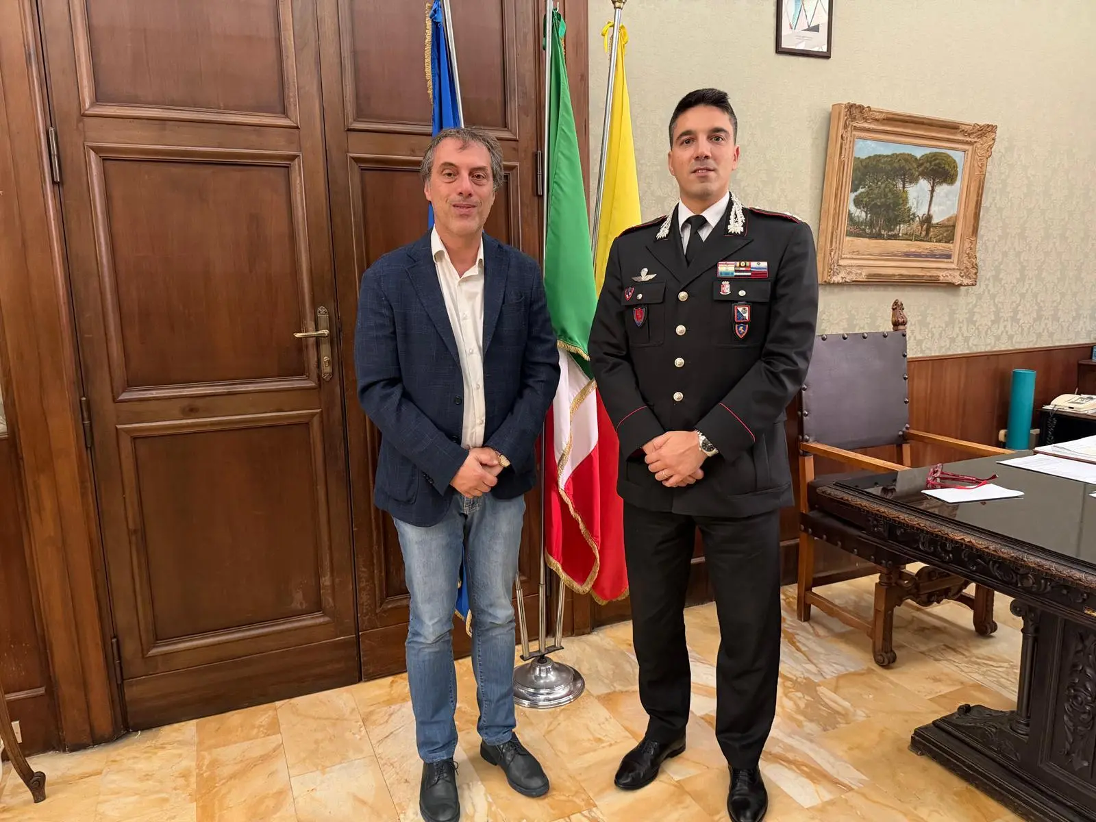 Palazzo De Nobili, il sindaco Fiorita riceve\u00A0il nuovo Comandante della Compagnia Carabinieri di Catanzaro Cataldo\n