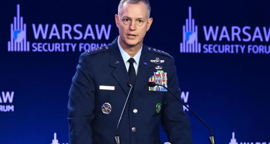 Il comandante della Nato avverte: «Se ci attaccano\u00A0combatteremo. Non vogliamo la guerra»\n