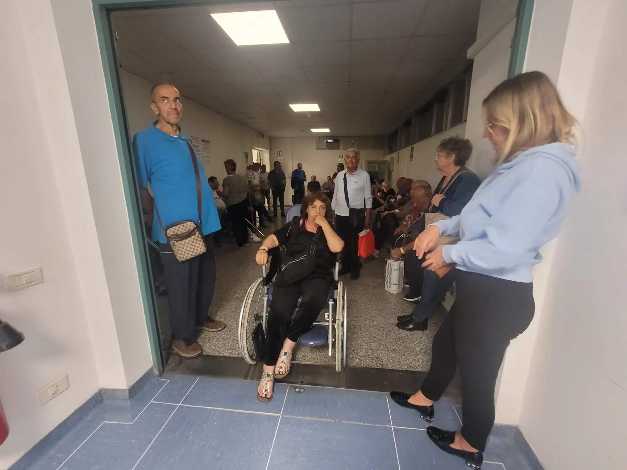 Continua l’odissea\u00A0per i dializzati reggini\u00A0ancora in turno dalle 21 all’una di notte. Fintrend: «Basta soluzioni provvisorie, servono risposte strutturali»\n