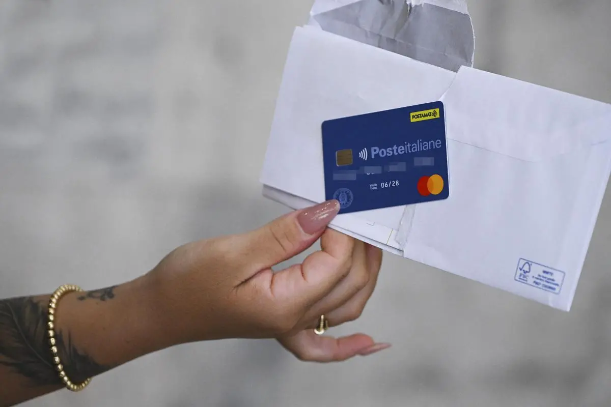 Carta “Dedicata a te”, basta un centesimo per restare esclusi: la soglia Isee e le 77mila carte destinate alla Calabria\n