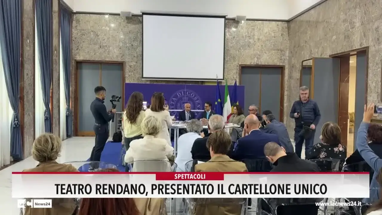 Teatro Rendano, presentato il cartellone unico