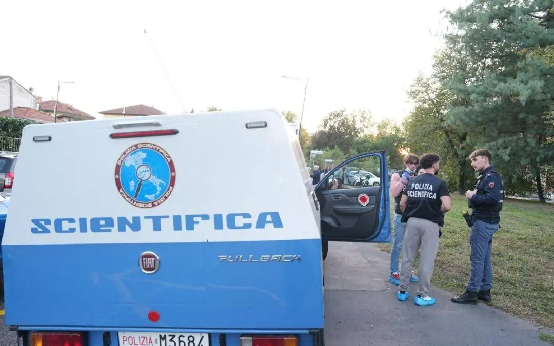 Neonato abbandonato a Milano, si cerca la madre: le telecamere potrebbero aver ripreso qualcosa\n