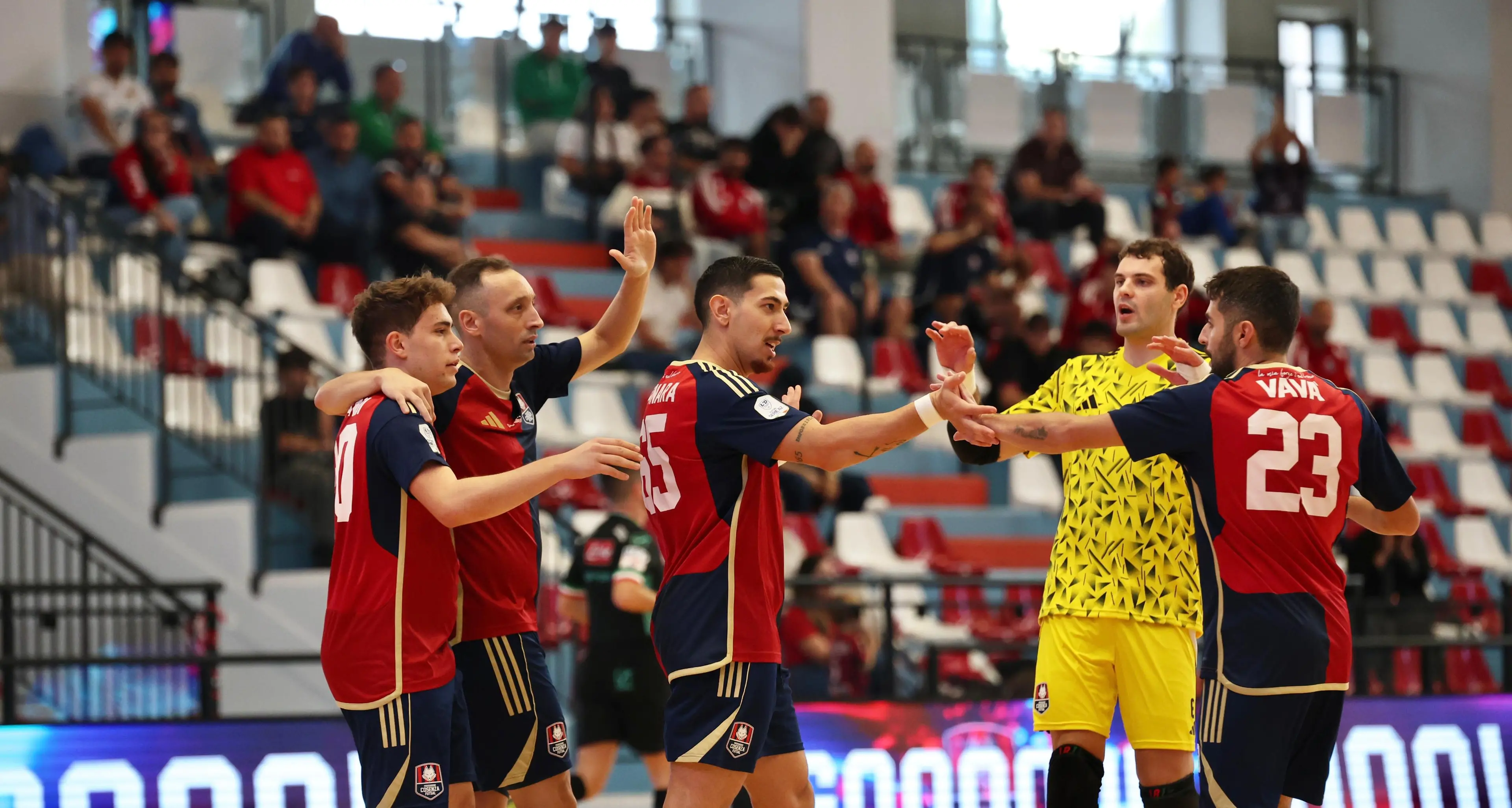 Pirossigeno Cosenza, poker alla CDM Futsal: i rossoblù volano in vetta da soli\n