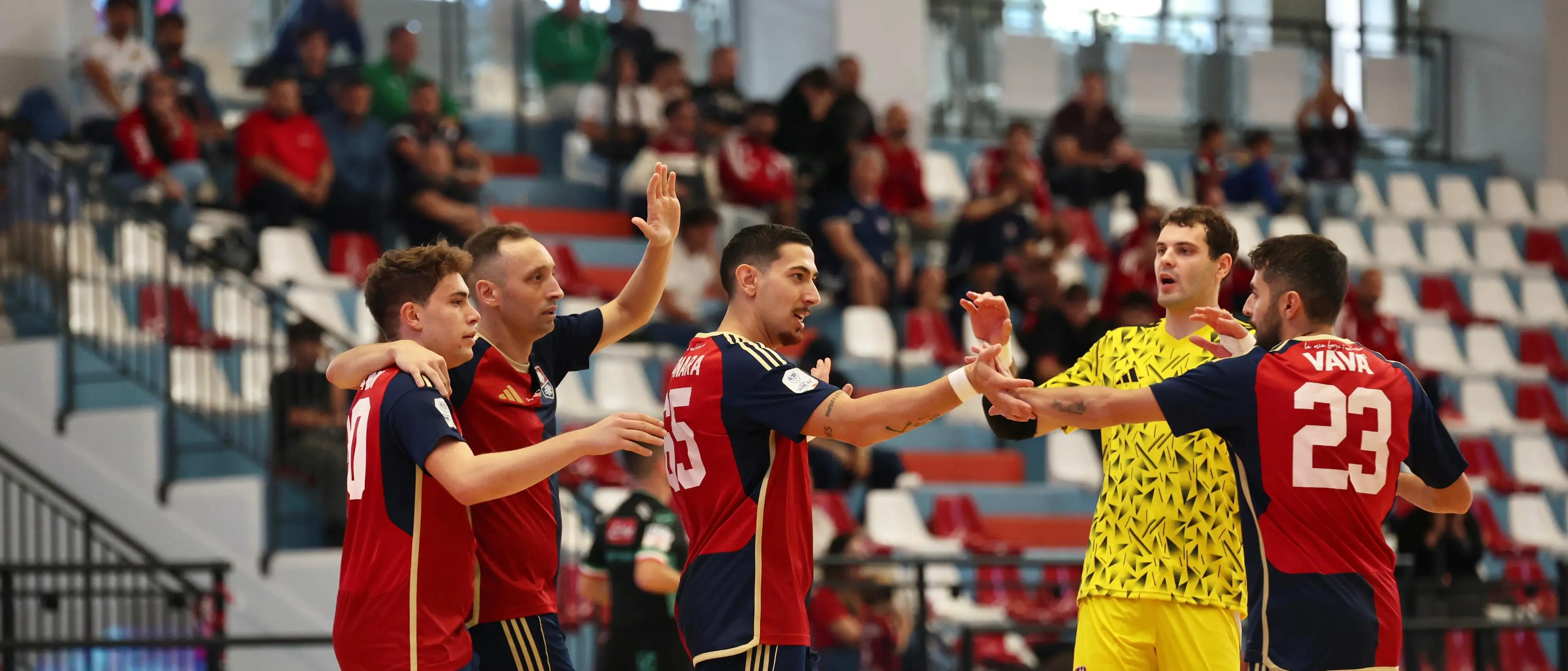 Pirossigeno Cosenza, poker alla CDM Futsal: i rossoblù volano in vetta da soli\n