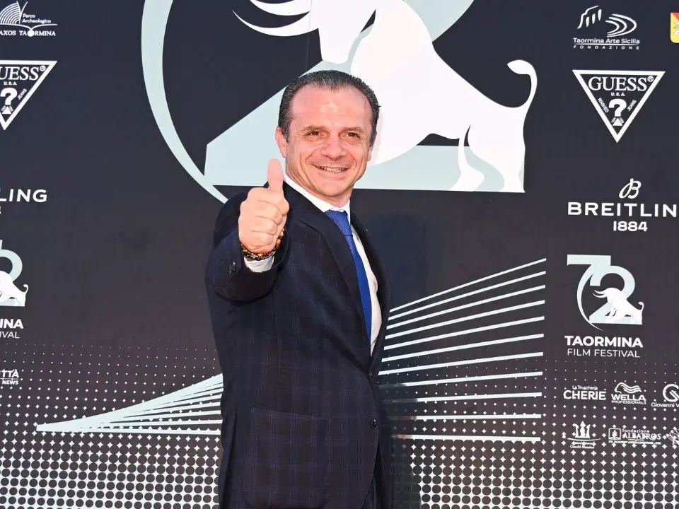 Sud chiama Nord, Cateno De Luca e Laura Castelli preparano il salto nazionale: accordo con FdI e segnali di crescita
