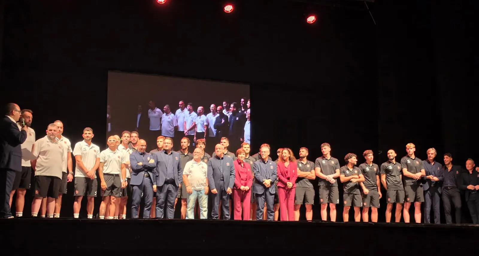 Domotek, al Cilea la presentazione per la Serie A2. Polimeni: «È la vittoria di tutti»\n