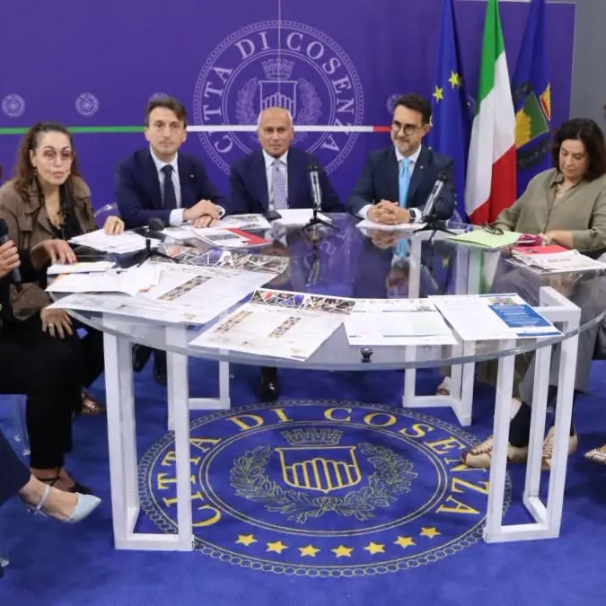 Cosenza e Unical, il teatro abbatte i muri tra città e università:\u00A0scommessa culturale tra la memoria di Cutro e Pirandello\n\n\n