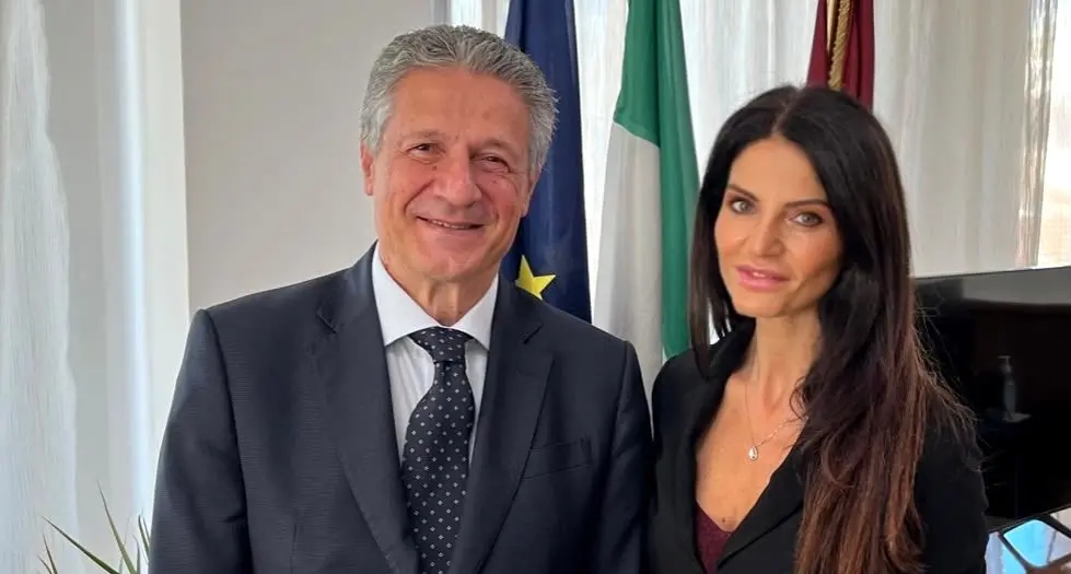 Polizia di Stato, Maria Assunta Ghizzoni è il nuovo capo della Squadra Mobile di Reggio: una lunga esperienza nelle indagini antimafia alla guida degli investigatori\n