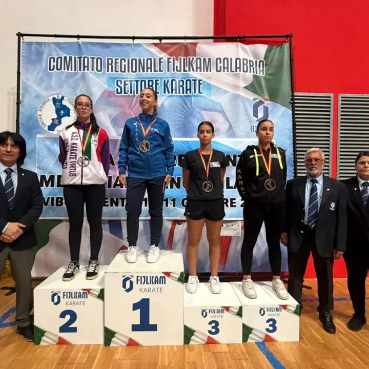 Karate, grande successo della Coppa del Presidente a Vibo Valentia: la Virtus si piazza ottava tra 41 società\n