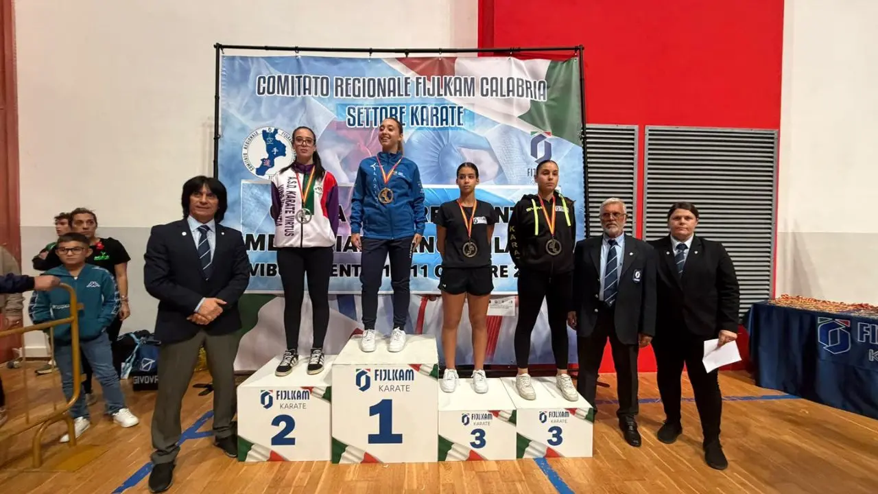 Karate, grande successo della Coppa del Presidente a Vibo Valentia: la Virtus si piazza ottava tra 41 società\n