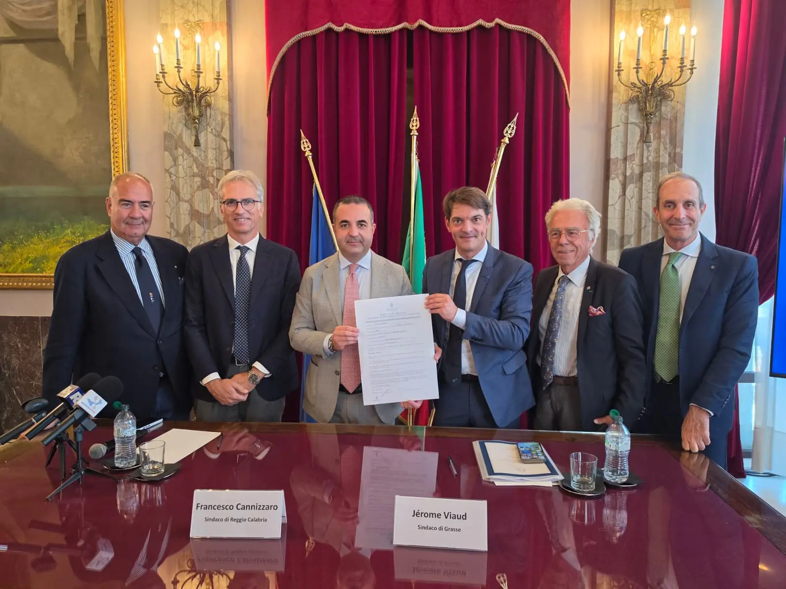 Reggio entra nella rete europea della profumeria, Cannizzaro: «La nostra città è ora a tutti gli effetti la capitale mondiale del bergamotto»\n