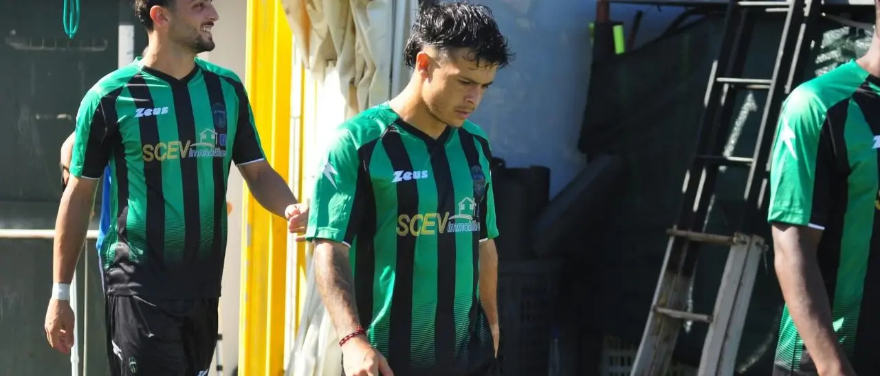 Eccellenza, Palmese nel segno di Sabella: il fantagol argentino incanta al \"Lo Presti\" e mette i playoff nel mirino\n