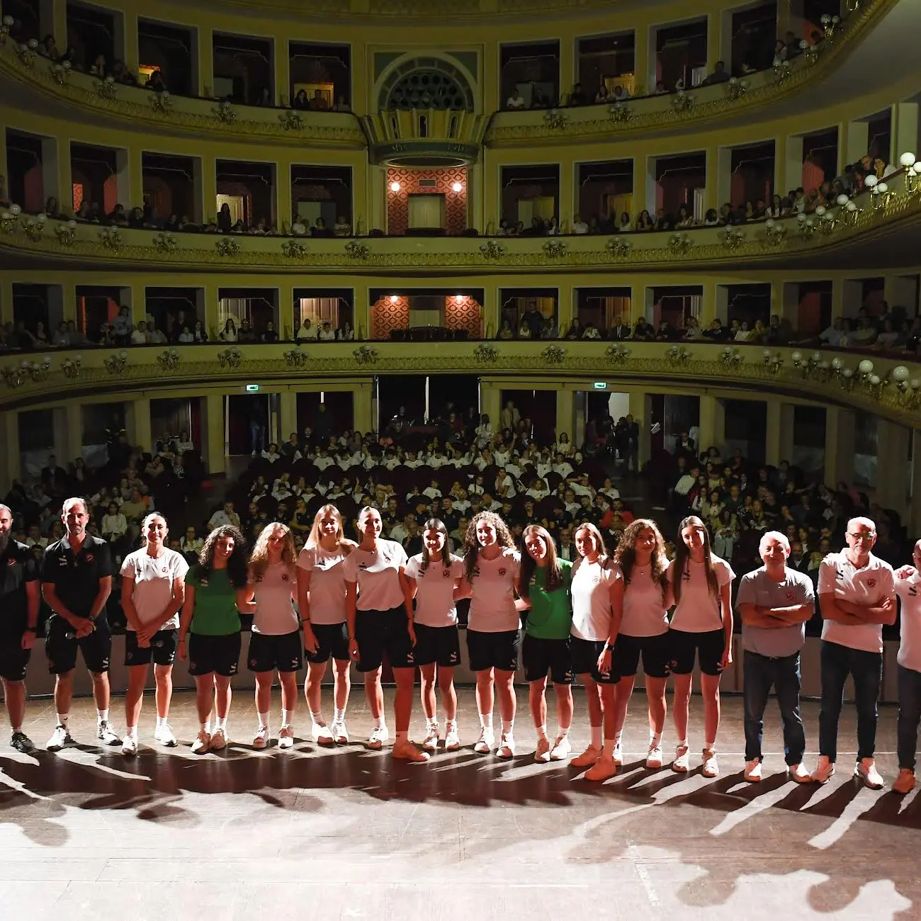 Il “Cilea” si tinge di rosa con le atlete della Puliservice Volley\n