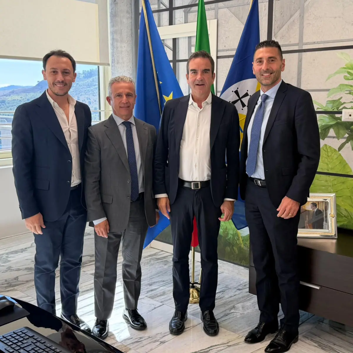 Palmi, incontro tra Calabria e Occhiuto: focus su sanità e sviluppo del territorio\n