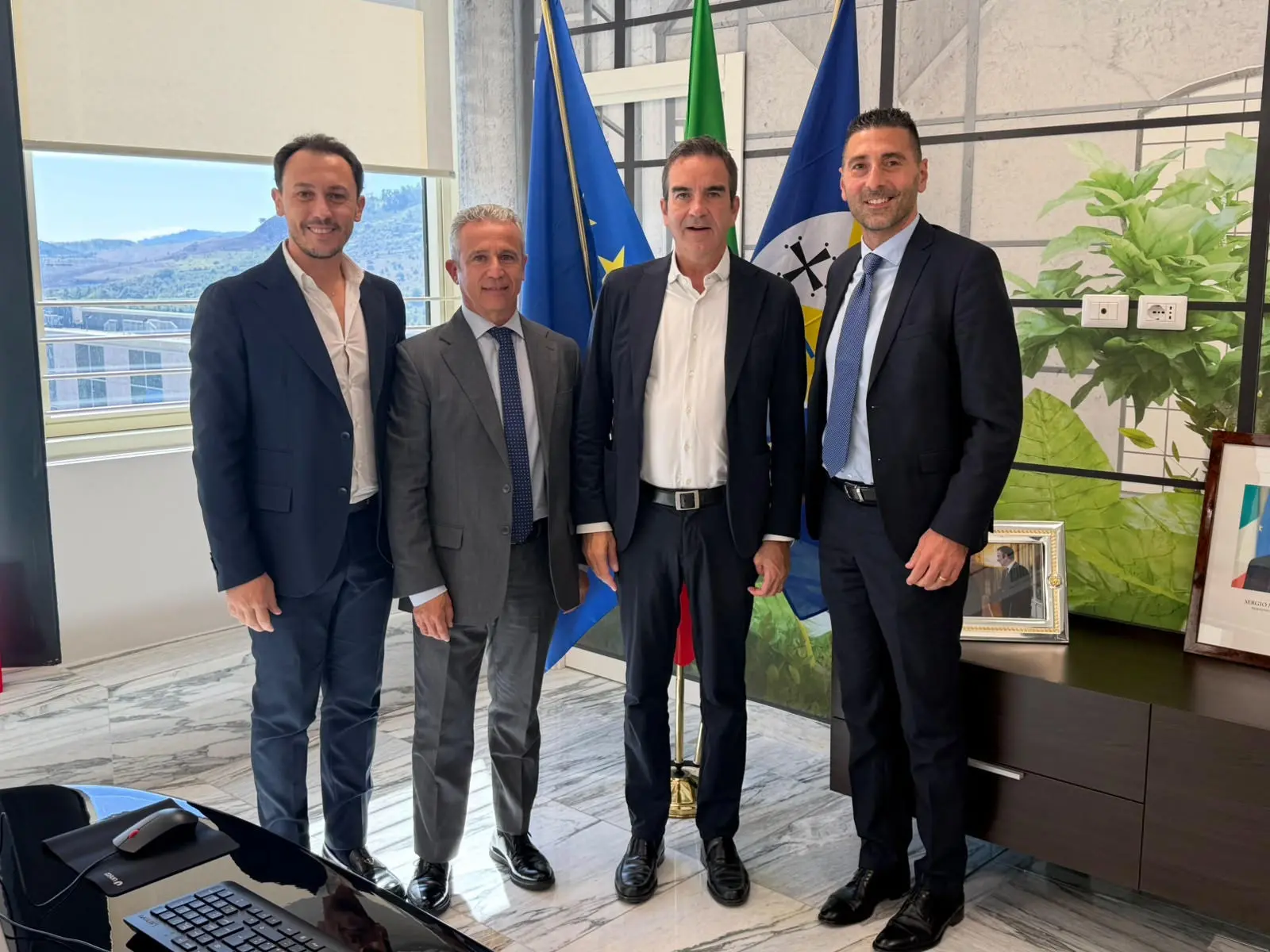 Palmi, incontro tra Calabria e Occhiuto: focus su sanità e sviluppo del territorio\n