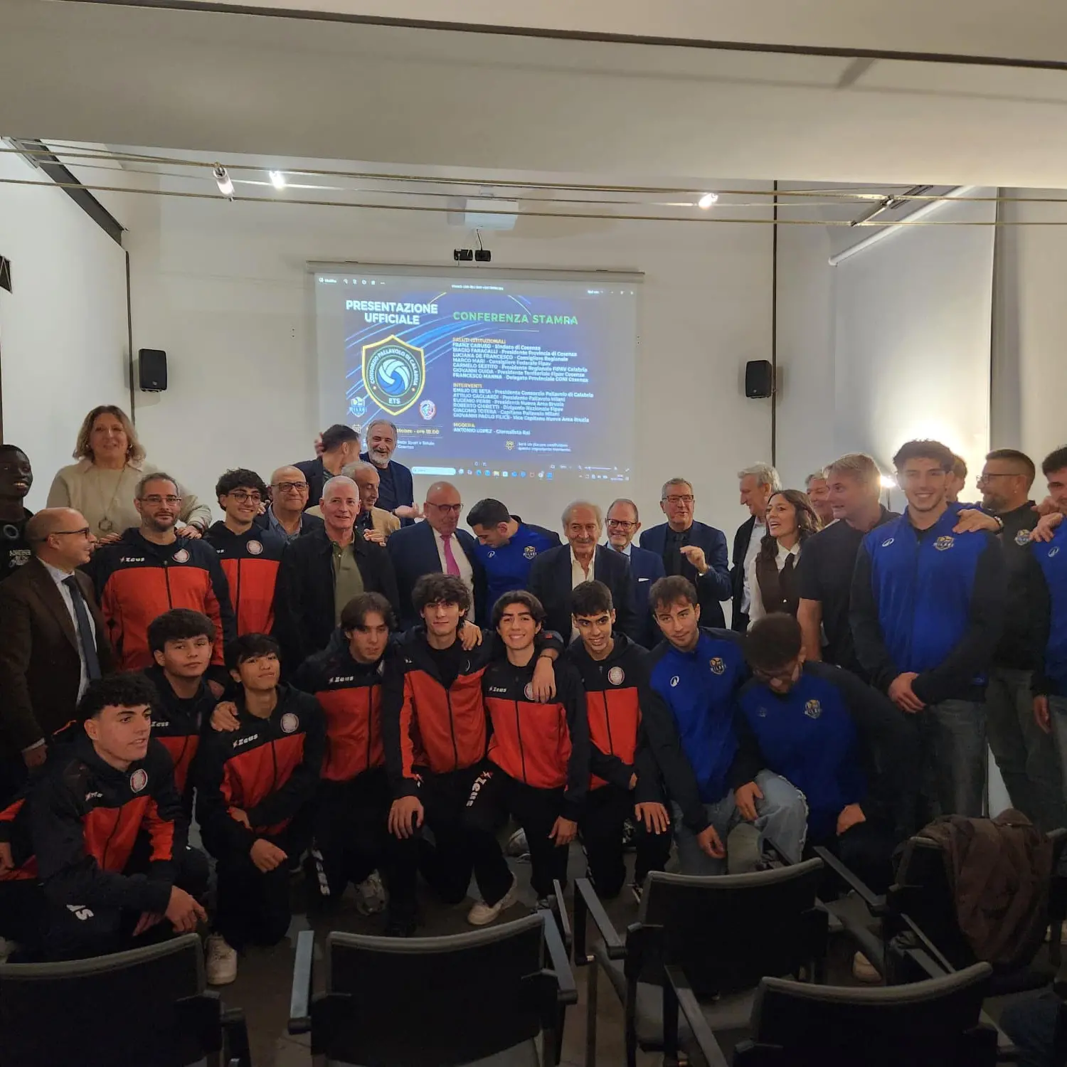 Pallavolo, nasce il Consorzio di Calabria: a Cosenza il progetto per unire i club\n