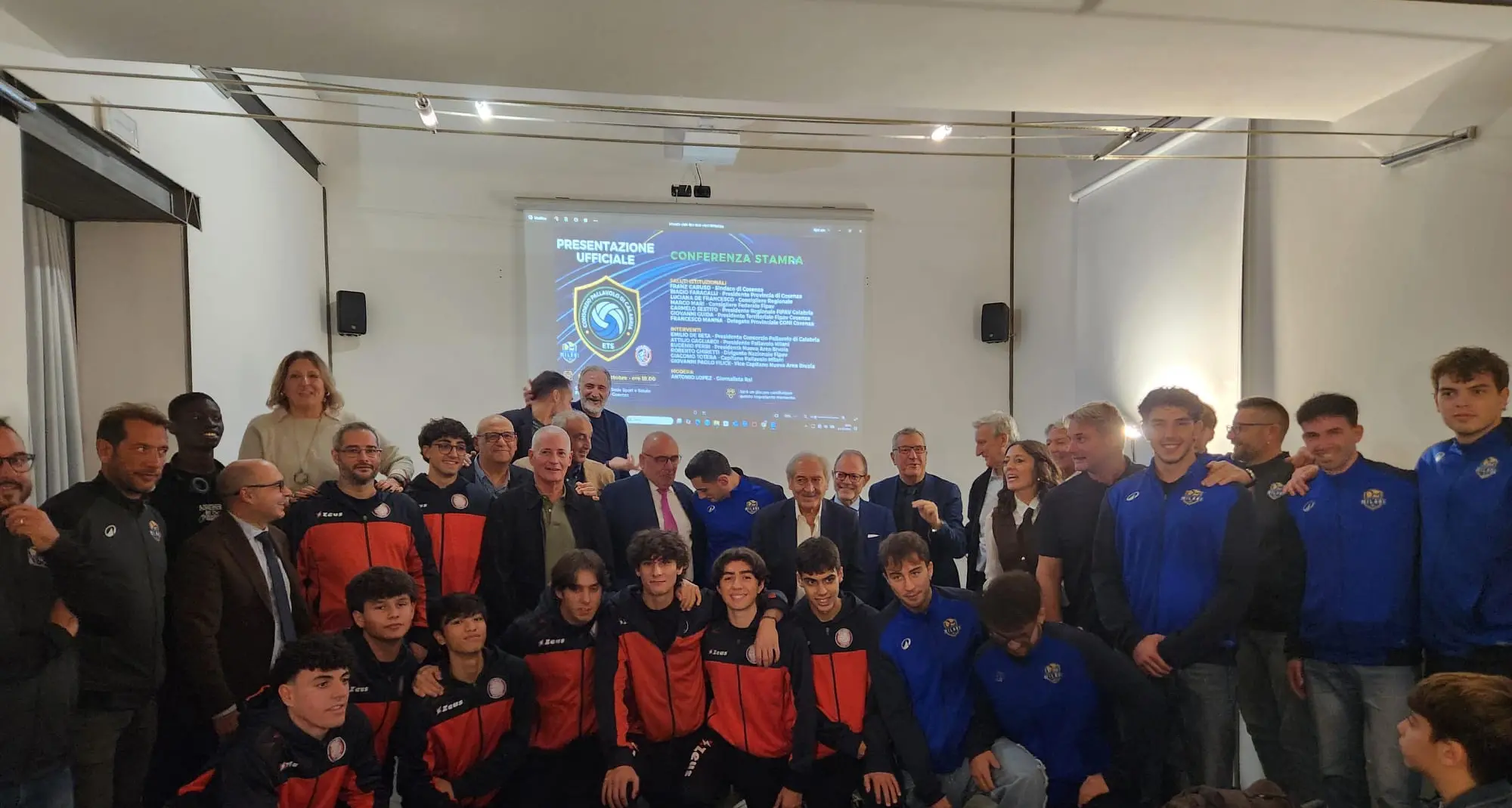 Pallavolo, nasce il Consorzio di Calabria: a Cosenza il progetto per unire i club\n