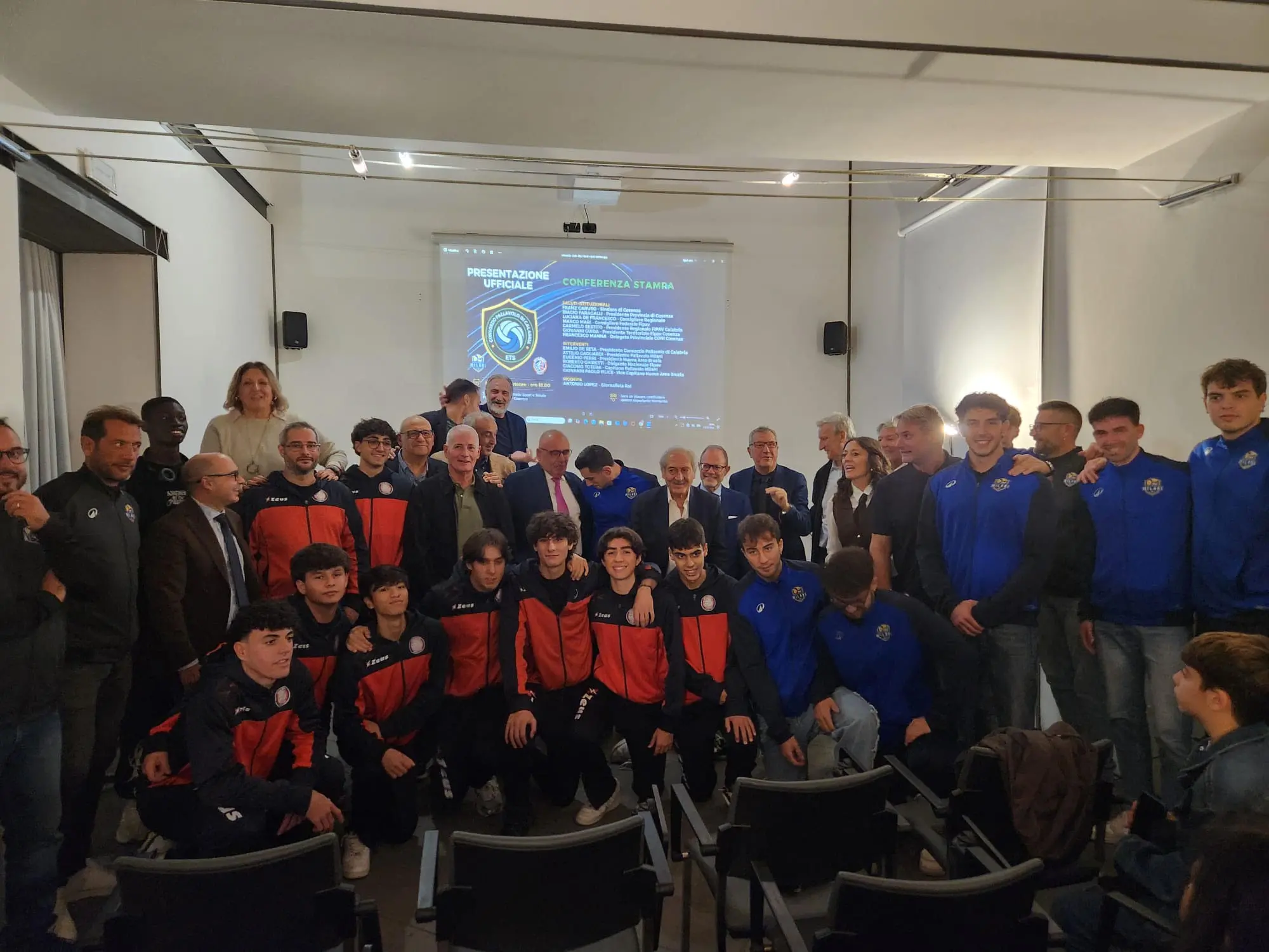 Pallavolo, nasce il Consorzio di Calabria: a Cosenza il progetto per unire i club\n