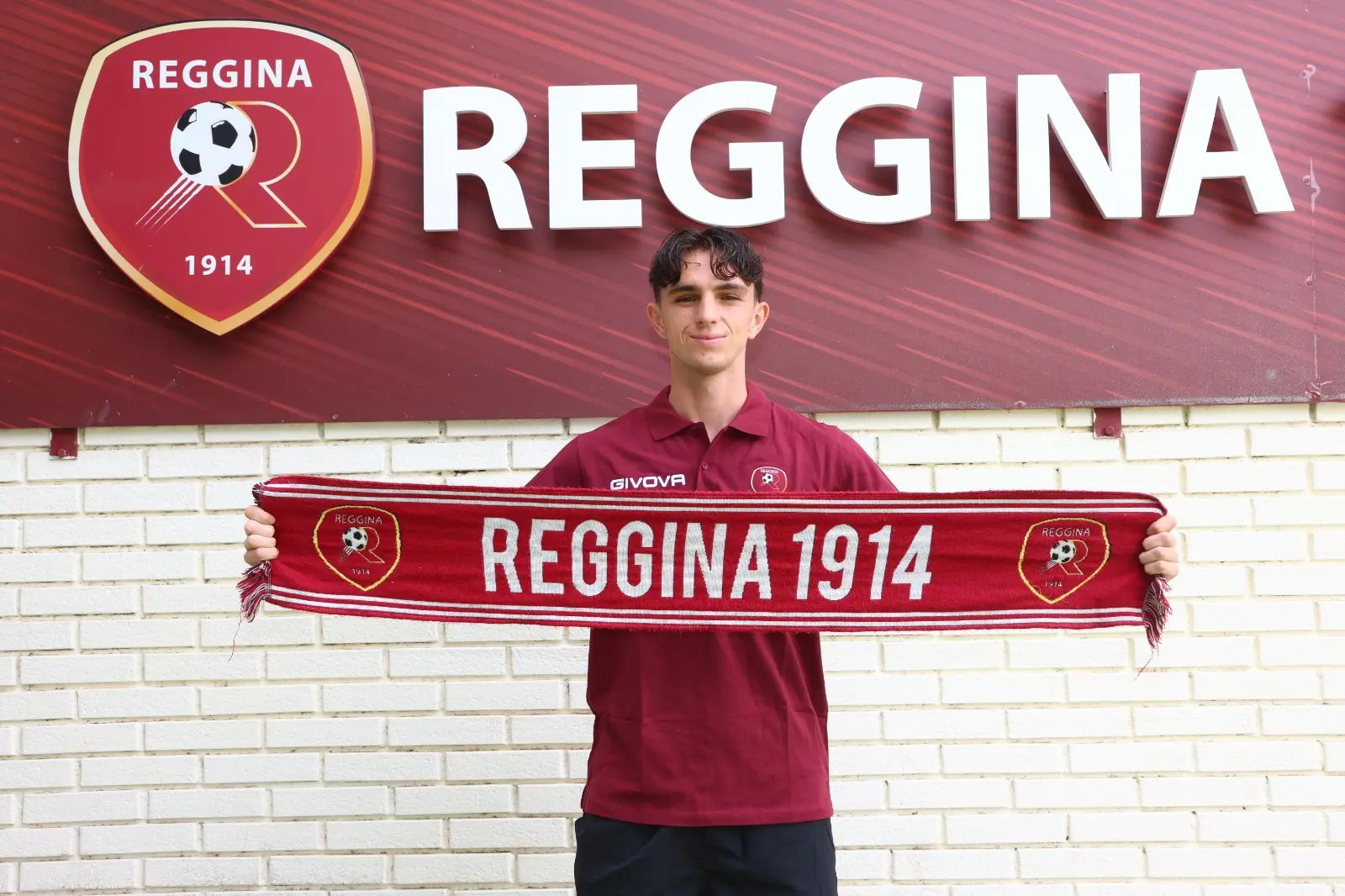 Reggina, ufficiale l’arrivo di Lorenzo Piras\n