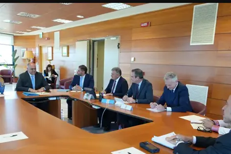 Caro carburante, la Regione stanzia le risorse: 10 milioni agli autotrasportatori e 5 agli agricoltori\u00A0\n