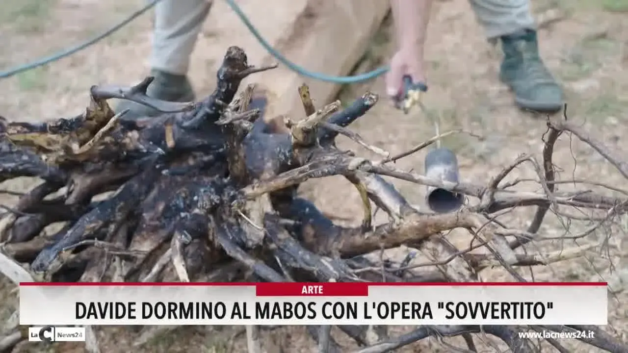 Davide Dormino, al Mabos con l'opera Sovvertito