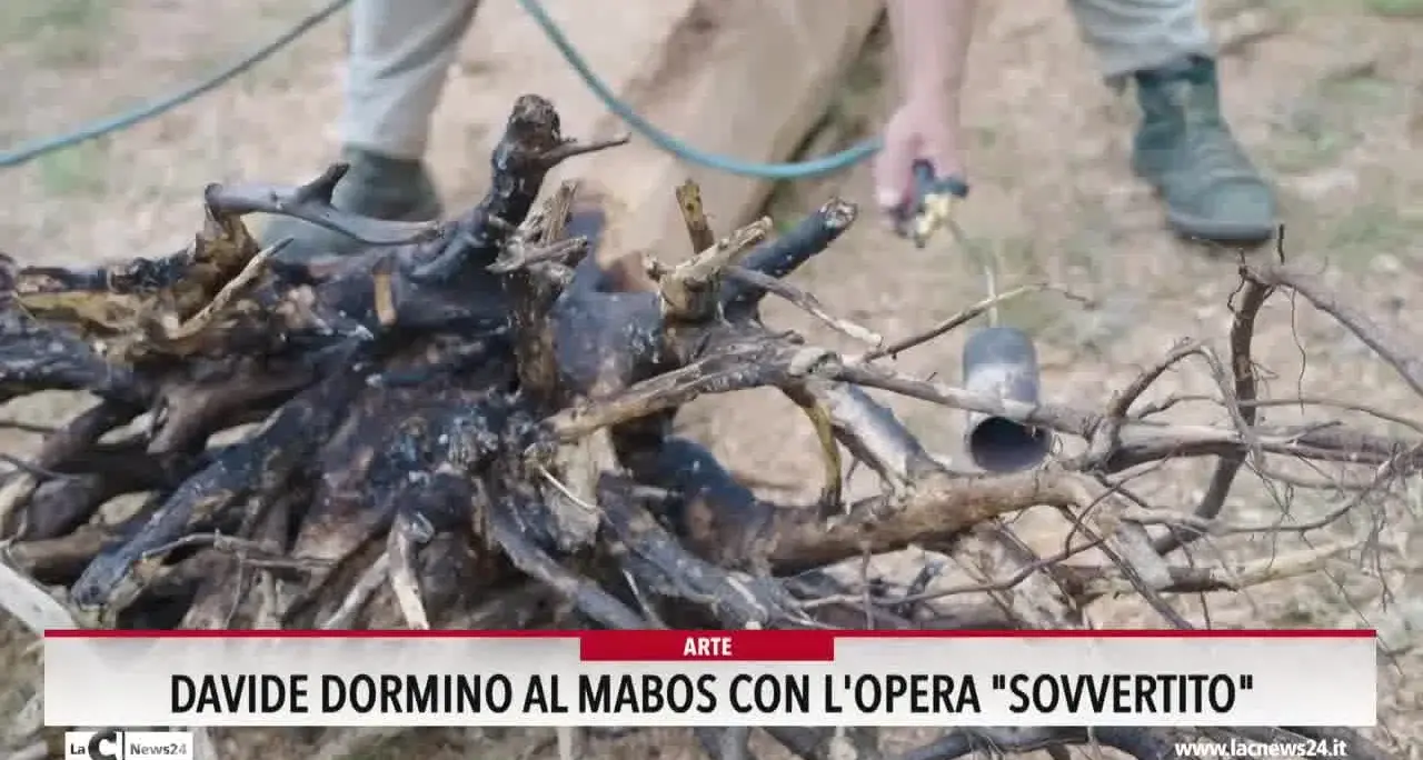 Davide Dormino, al Mabos con l'opera Sovvertito