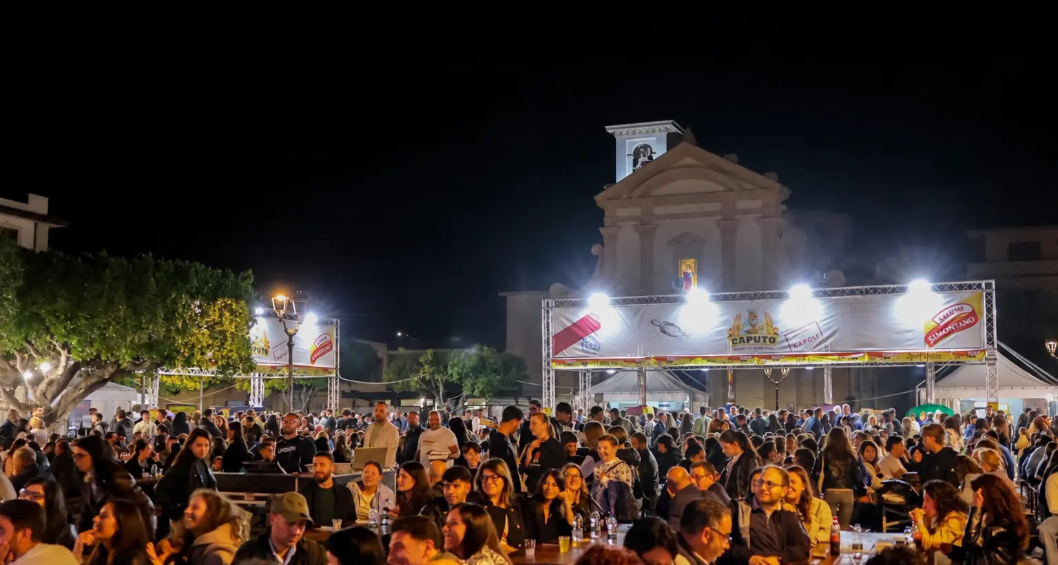Siderno, al via PizzaVille: il festival della pizza tra sapori calabresi, musica e solidarietà\n