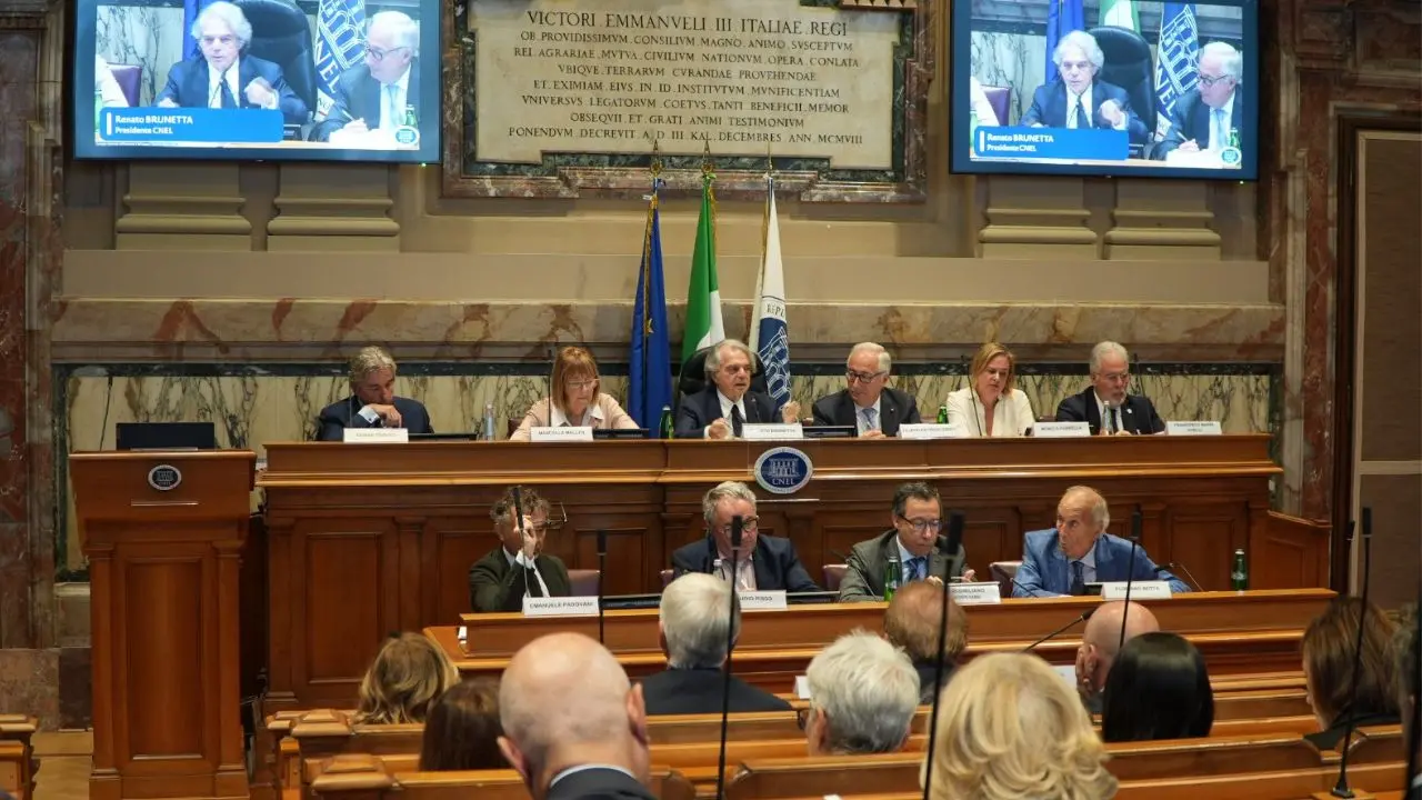 Pubblica amministrazione e Pnrr, il bilancio del Cnel: oltre 115 miliardi agli enti locali, ora la sfida è la continuità\n