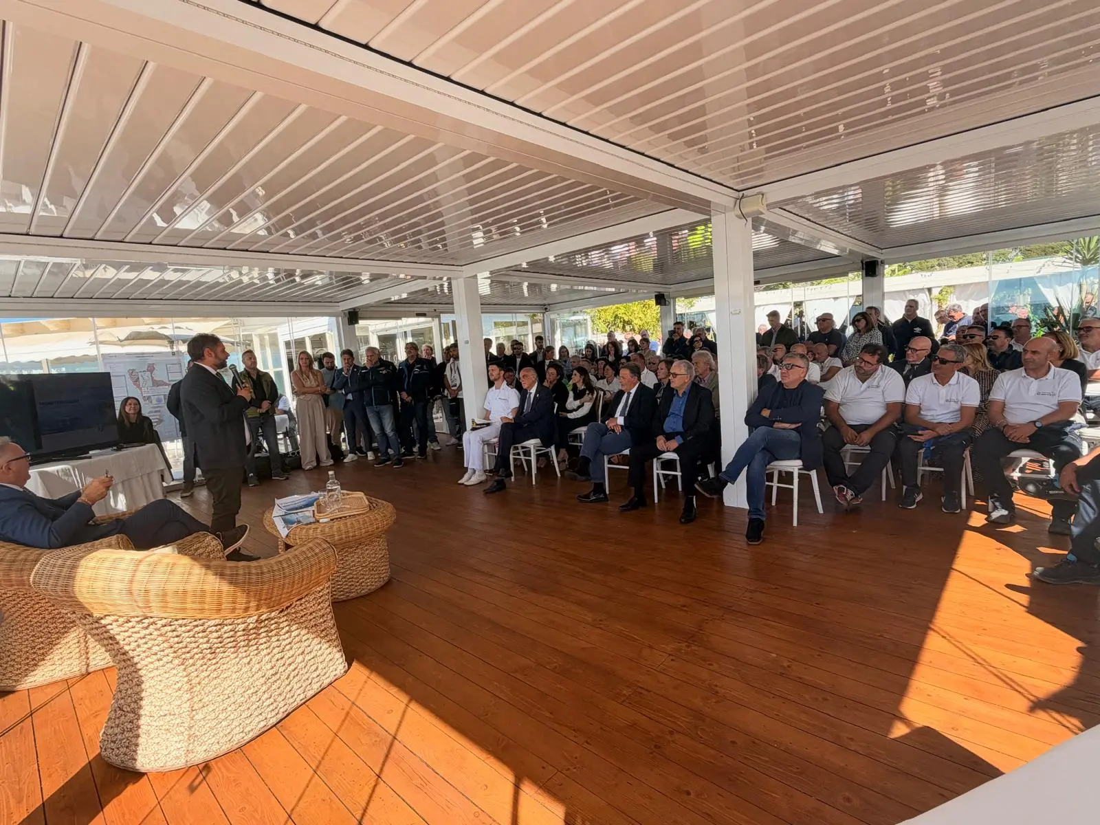 Monitoraggio ambientale e tutela del mare, Montuoro: «Prevenzione, controlli e tecnologia per proteggere la Calabria tutto l’anno»\n