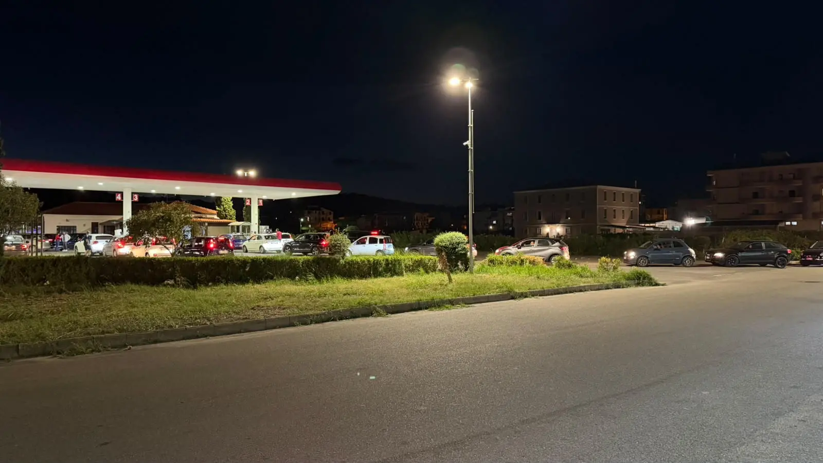 Distributori a secco nel Crotonese: finisce il gasolio dopo la corsa al rifornimento\n