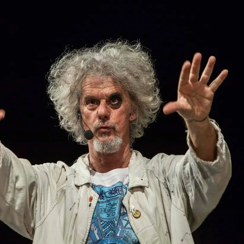 Il teatro Cilea si prepara a due serate di grandi risate: i volti di Zelig e Colorado accompagnano la sfida finale di “Facce da Bronzi”\n