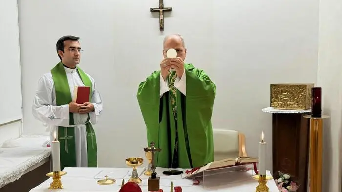 <p>La celebrazione di questa mattina al Gemelli </p>\\n , AFP