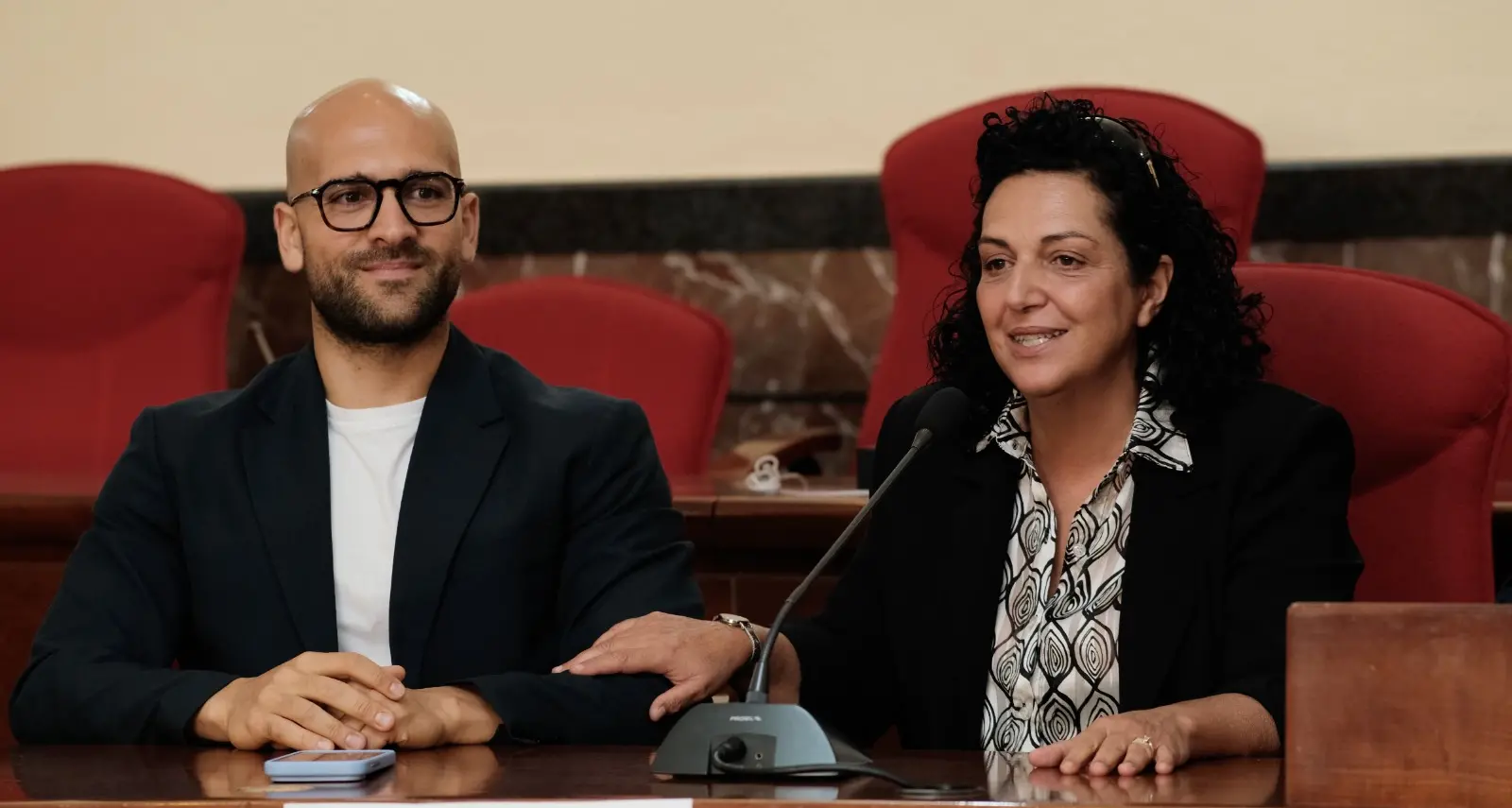 Cento eventi in tre giorni, il Festival del Sud \u00A0trasforma\u00A0Vibo in un palcoscenico nazionale: attesi Conte, Calenda, Gratteri, Colosimo e Friedman\n