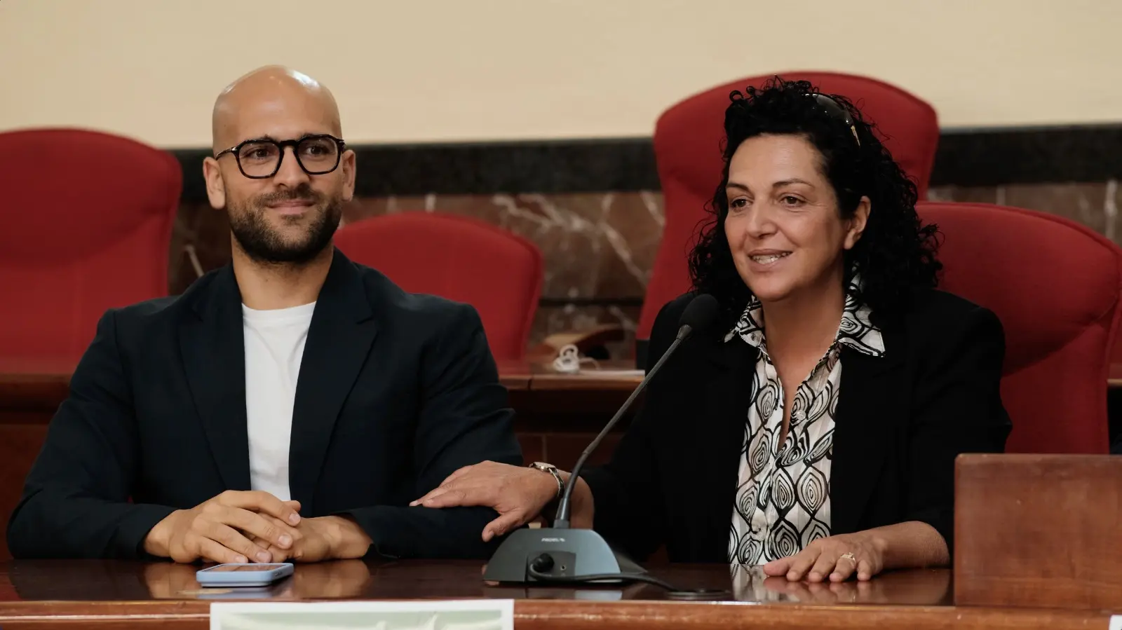 Cento eventi in tre giorni, il Festival del Sud \u00A0trasforma\u00A0Vibo in un palcoscenico nazionale: attesi Conte, Calenda, Gratteri, Colosimo e Friedman\n