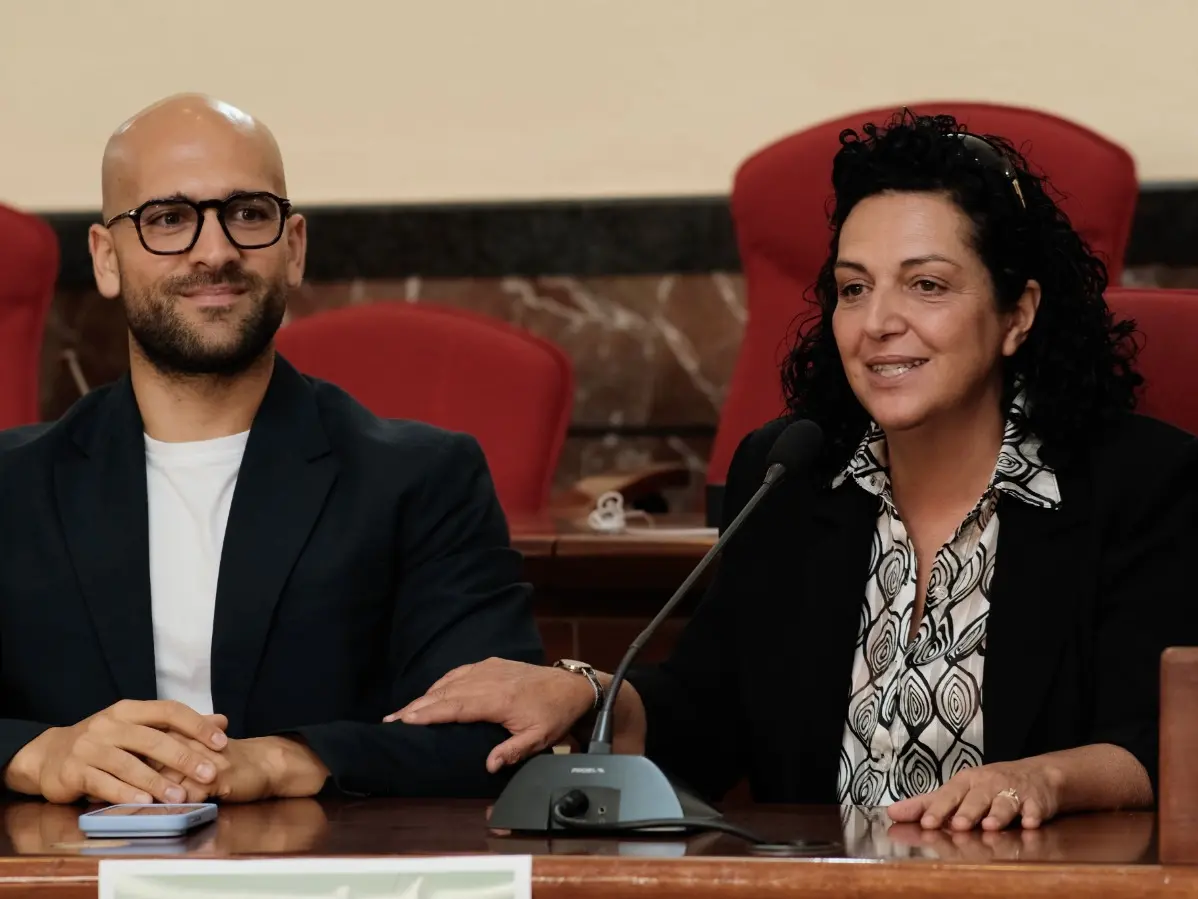 Cento eventi in tre giorni, il Festival del Sud trasforma Vibo in un palcoscenico nazionale: attesi Conte, Calenda, Gratteri, Colosimo e Friedman