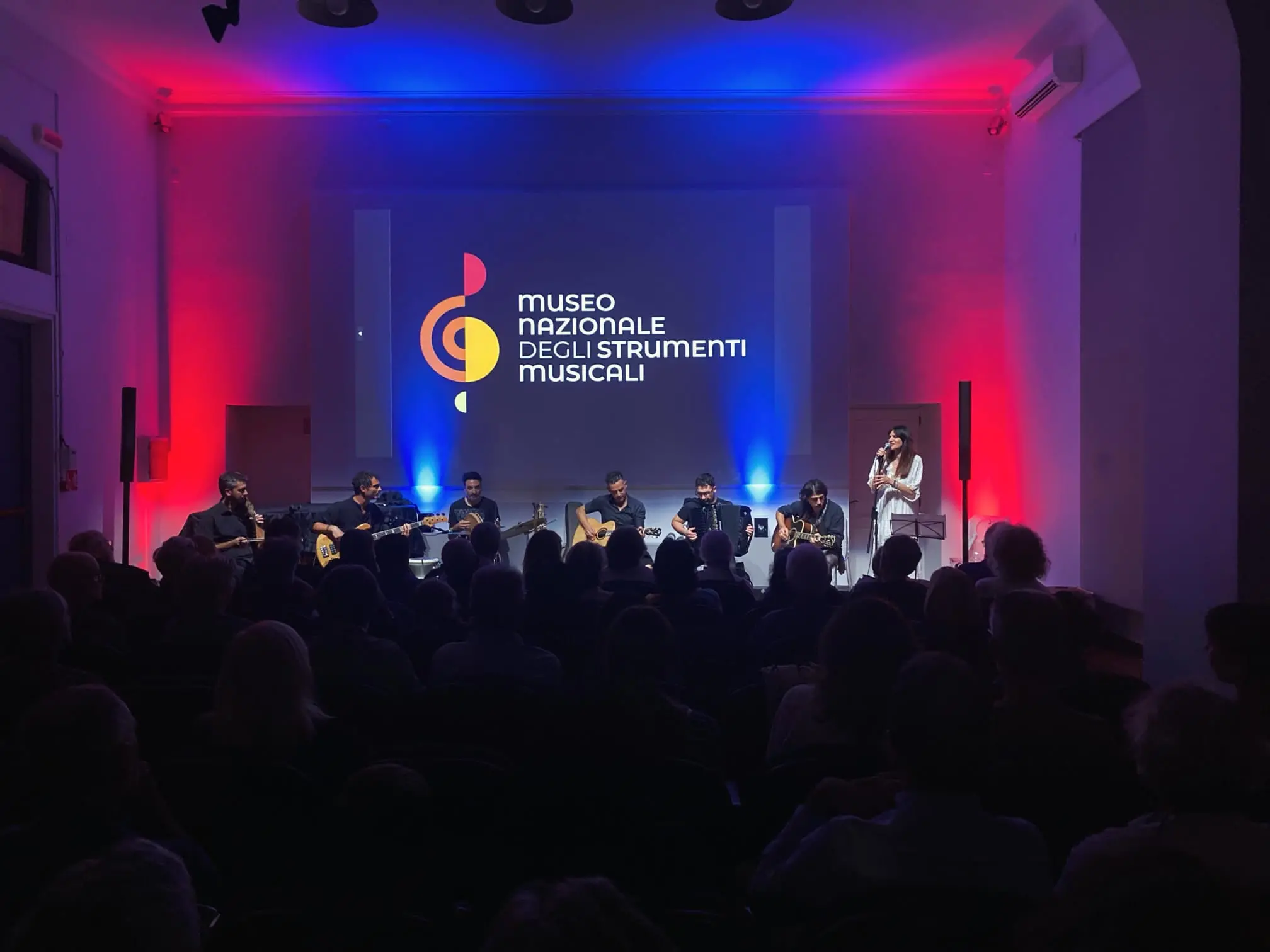 Malutempu, sold out a Roma: la musica calabrese conquista il Festival Popolare Italiano\n