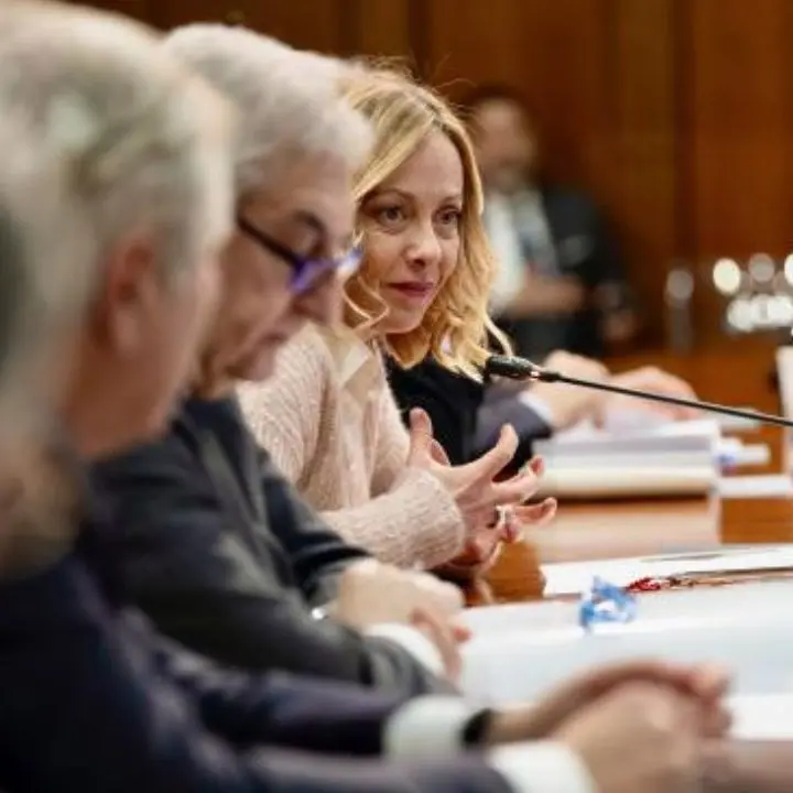 Bollette e gas, l'Italia strappa il sì dell'Ue: ma a Bruxelles è muro contro muro sulle emissioni\n