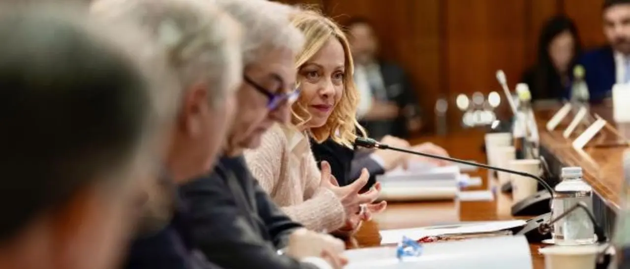 Bollette e gas, l'Italia strappa il sì dell'Ue: ma a Bruxelles è muro contro muro sulle emissioni\n