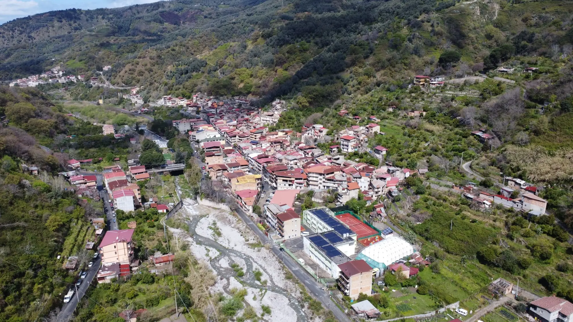 San Roberto si prepara a vivere \"San Roberto Valley Food 3.0\" : gusto, musica e territorio al Parco delle Mimose\n