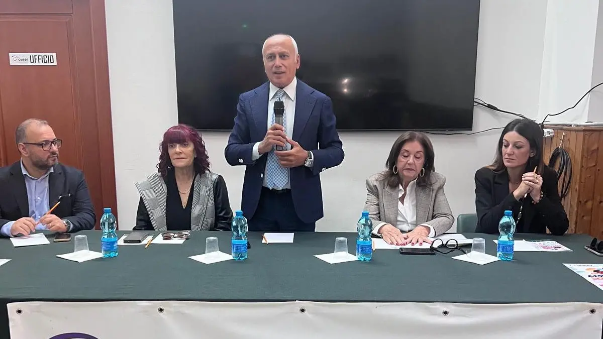 <p>Incontro con Franz Caruso</p>\\n