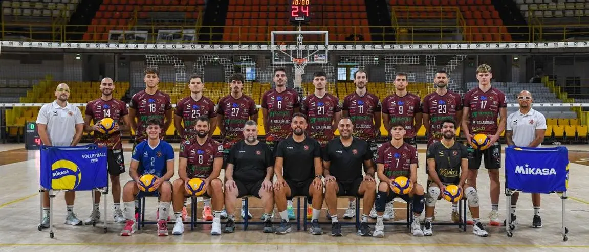 Volley, oggi il debutto della Domotek Reggio in casa del Pineto alle ore 16\n
