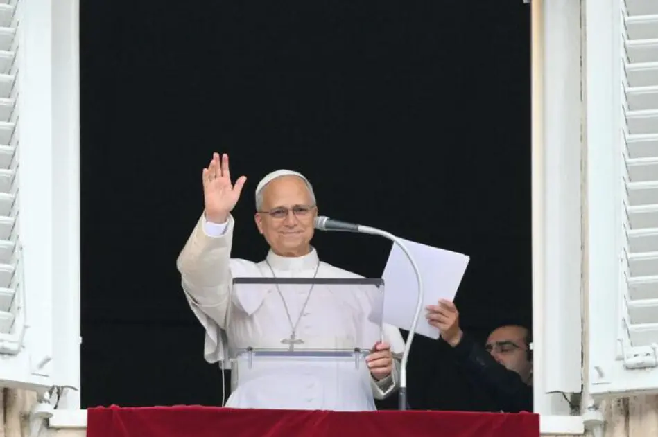 Papa Leone XIV si affaccia per l’Angelus: «Riprenderò gradualmente le mie attività»\n