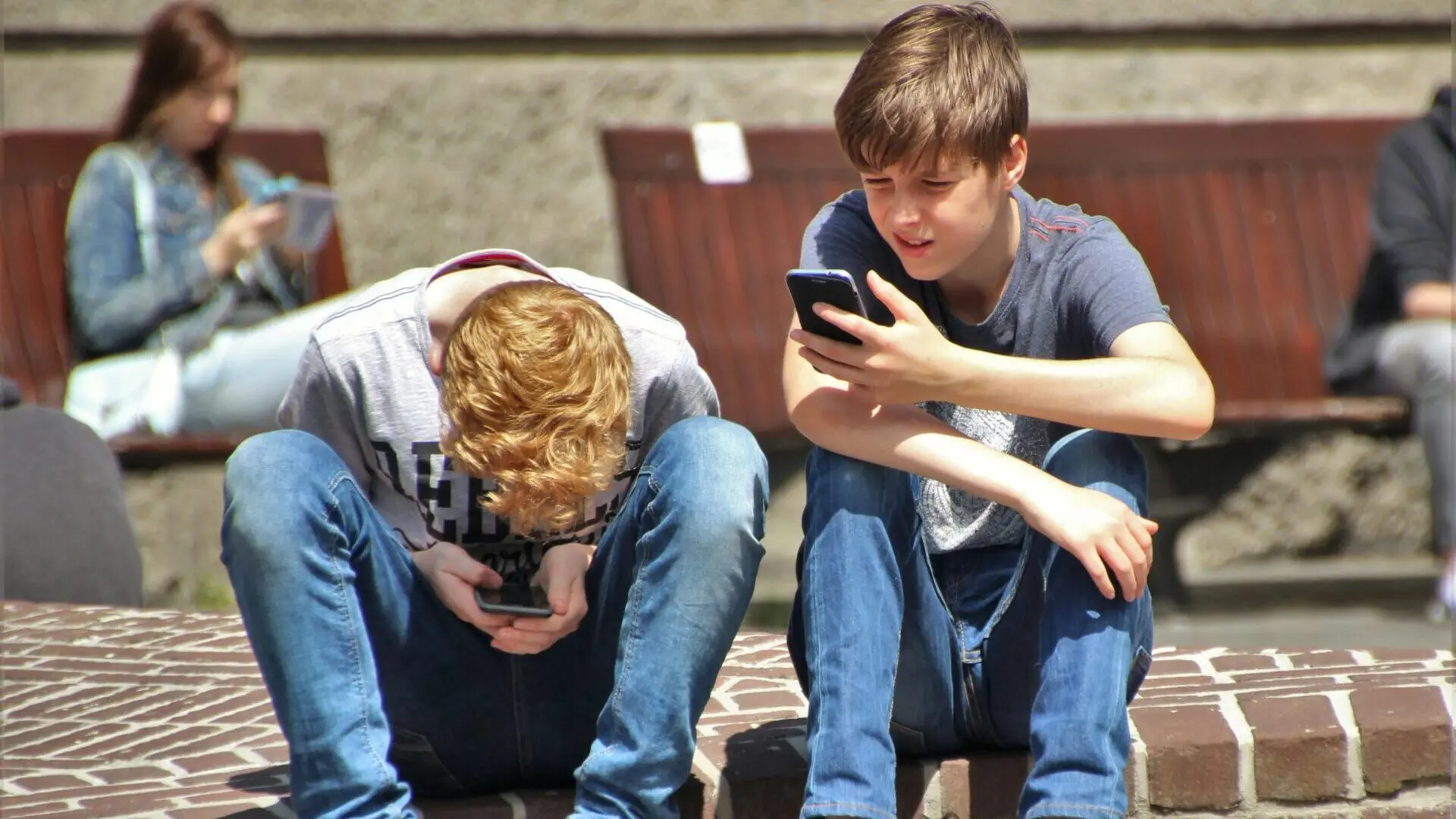 Violenza adolescenziale, l’emergenza educativa che interroga adulti e istituzioni\n