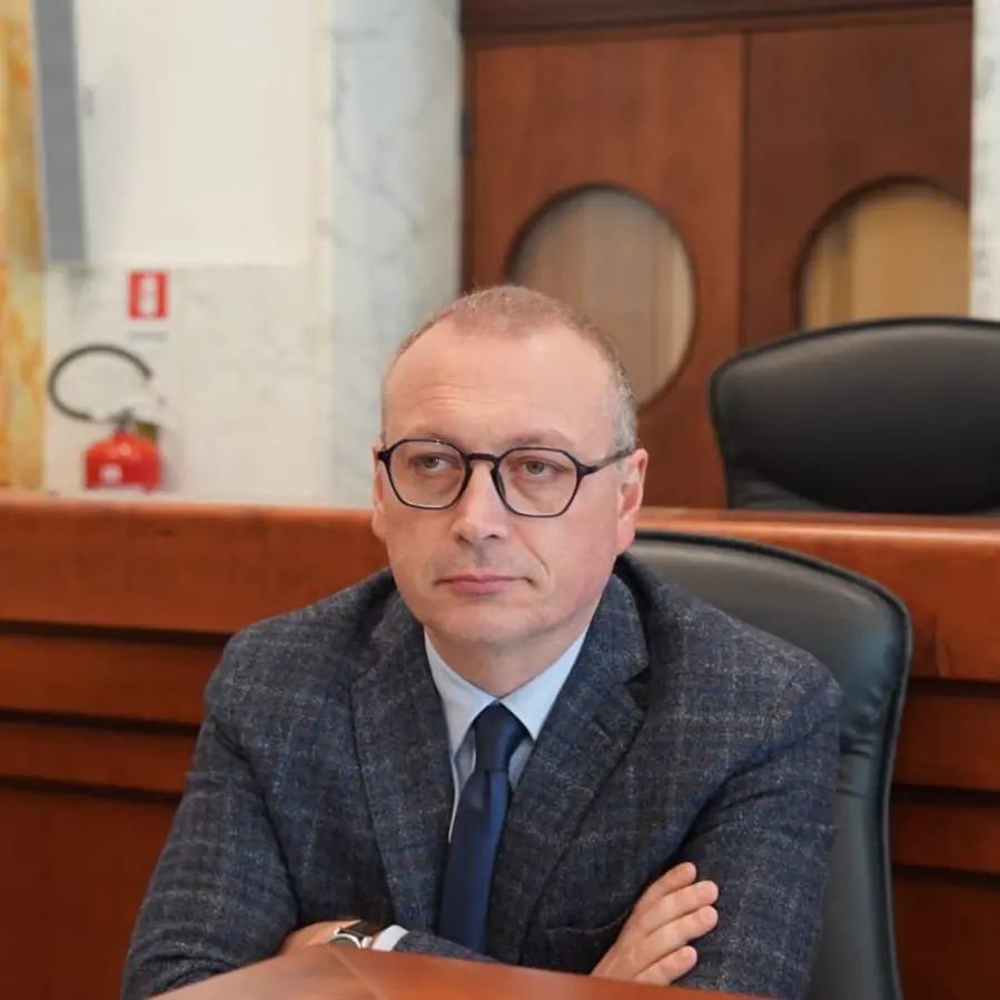 Caro carburante,\u00A0Versace propone misure temporanee per i dipendenti della Città Metropolitana\n