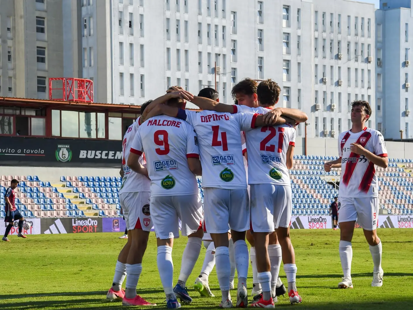 Cosenza, blackout fatale a inizio ripresa: l’Altamura passa a Crotone (1-3)