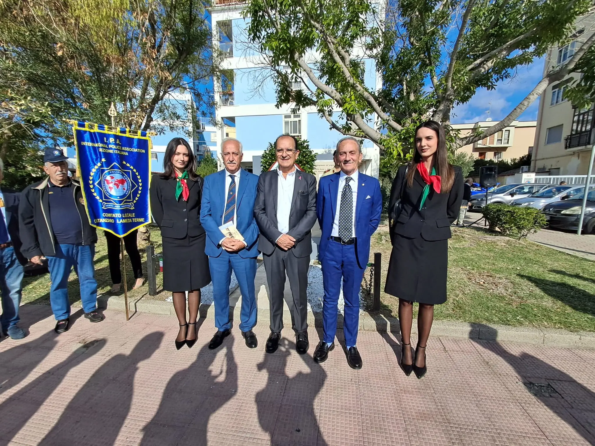 Catanzaro ritrova il monumento ai Caduti, Bruno: «Un segno di memoria e vicinanza a chi ha servito il Paese»\n