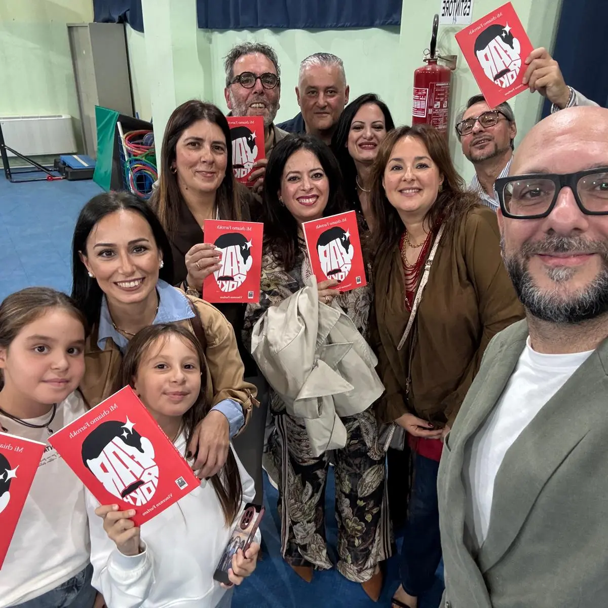A Rosarno la presentazione del libro ispirato a Freddie Mercury\u00A0di Vincenzo Furfaro “Mi chiamo Farrokh”\n\n\n
